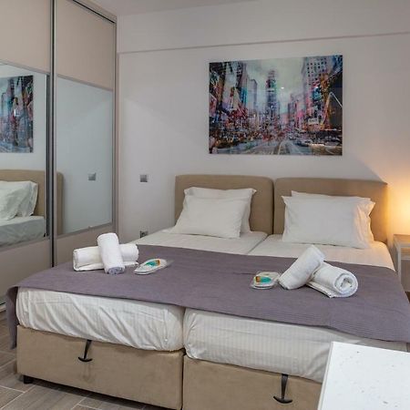 Gazi Square Luxury Studio Apartment Athens Exterior photo