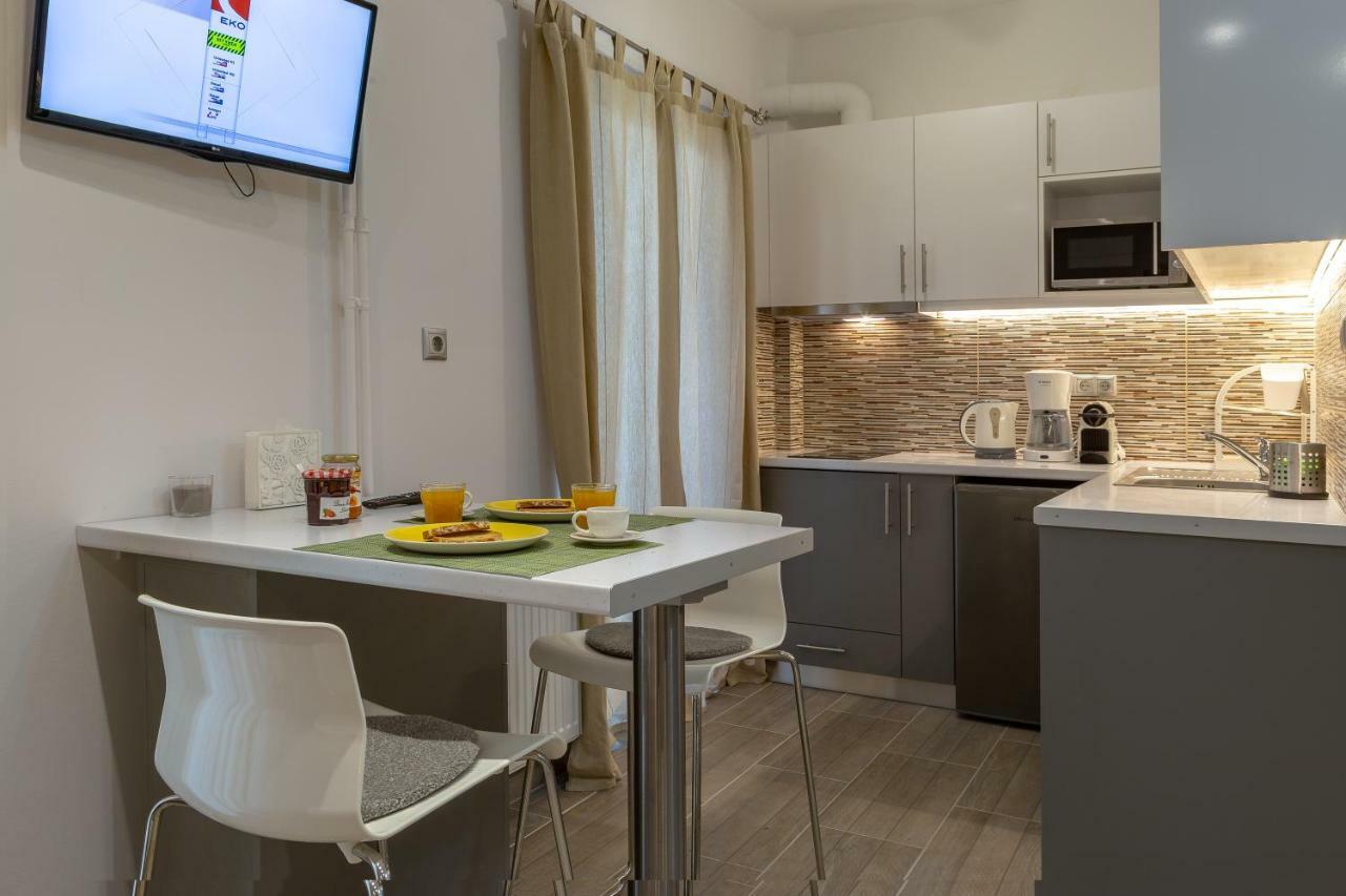 Gazi Square Luxury Studio Apartment Athens Exterior photo